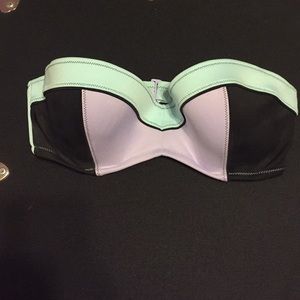Victoria’s secret swimsuit top